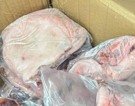 Thịt Vai Giòn Túi CK - トントロ